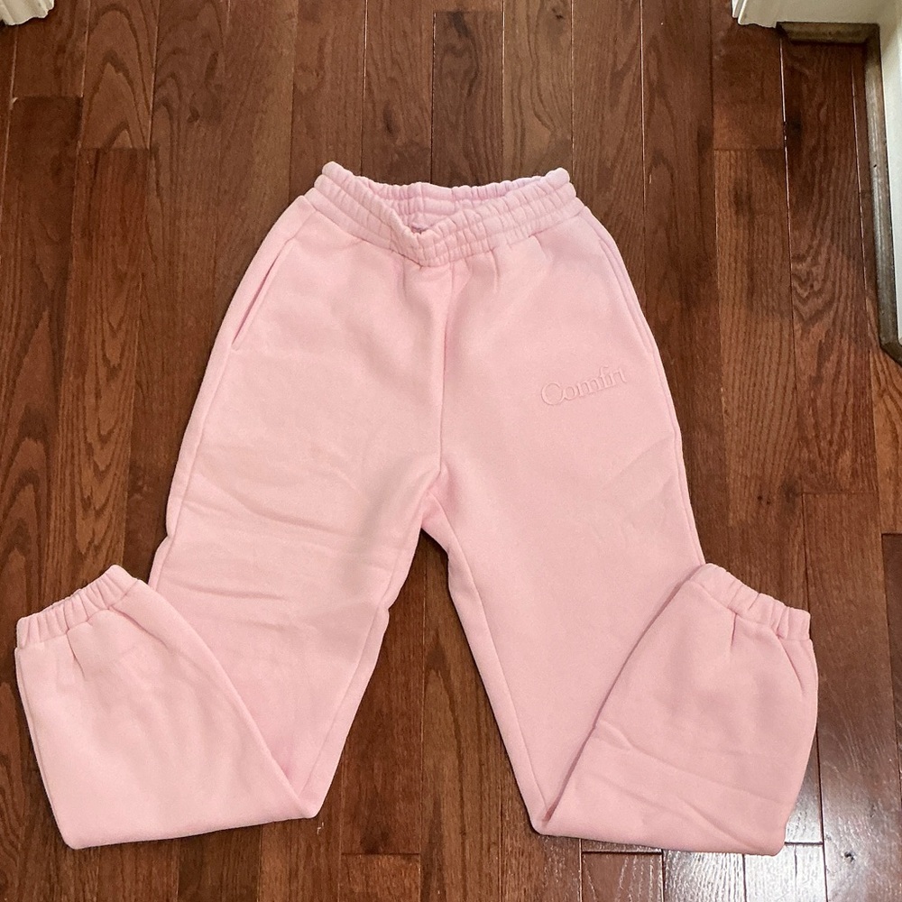 Comfrt Minimalist Sweatpants - Pale Pink - Small - Picture 6 of 8